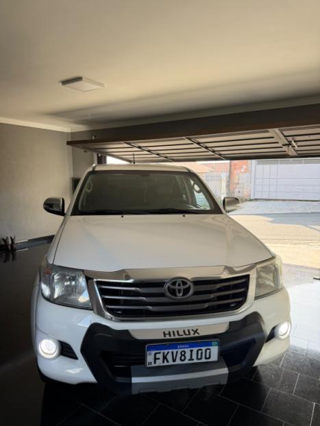 TOYOTA Hilux Caminhonete 2.7 16V 4P SRV FLEX 4X4  CABINE DUPLA AUTOMÁTICO, Foto 3