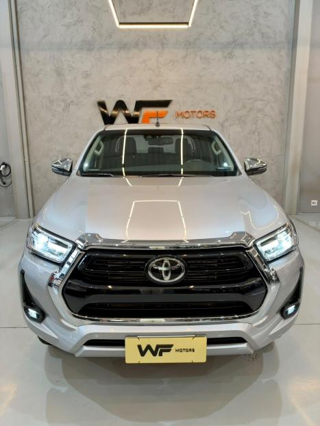 TOYOTA Hilux Caminhonete 2.8 16V 4P SRX DIESEL CABINE DUPLA, Foto 2