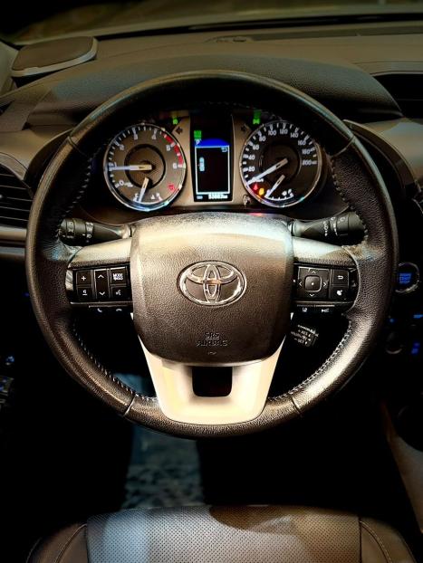 TOYOTA Hilux Caminhonete 2.8 16V 4P SRX DIESEL CABINE DUPLA, Foto 7