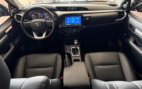 TOYOTA Hilux Caminhonete 2.8 16V SRX PLUS 4X4 TURBO DIESEL CABINE DUPLA AUTOMÁTICO, Foto 8