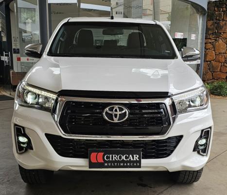 TOYOTA Hilux Caminhonete 2.8 16V SRX 50 ANOS 4X4 TURBO DIESEL CABINE DUPLA AUTOMÁTICO, Foto 2