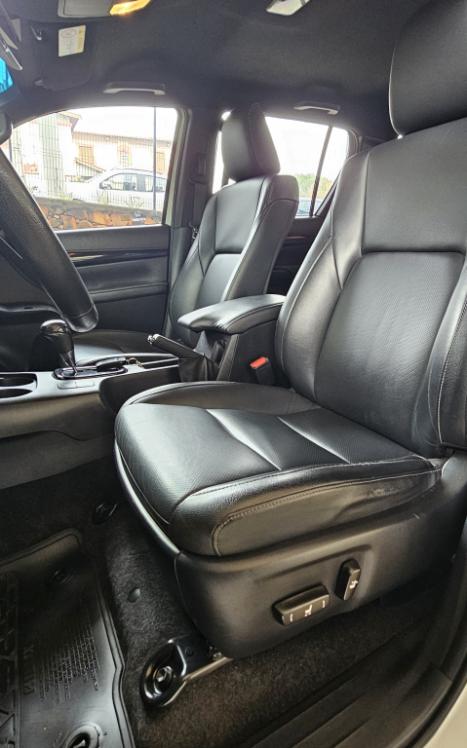TOYOTA Hilux Caminhonete 2.8 16V SRX 50 ANOS 4X4 TURBO DIESEL CABINE DUPLA AUTOMÁTICO, Foto 12