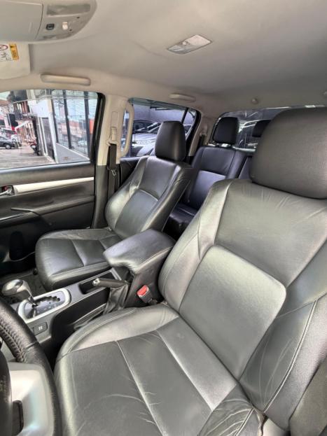 TOYOTA Hilux Caminhonete 2.7 16V 4P SRV FLEX CABINE DUPLA AUTOMÁTICO, Foto 13