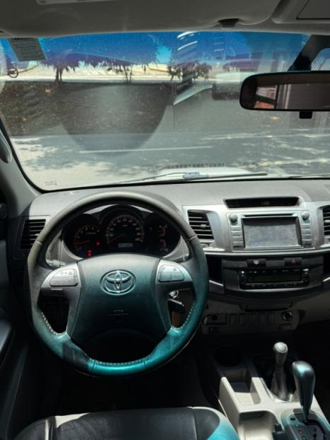 TOYOTA Hilux Caminhonete 3.0 4P 4X4 SRV TURBO DIESEL CABINE DUPLA AUTOMÁTICO, Foto 8