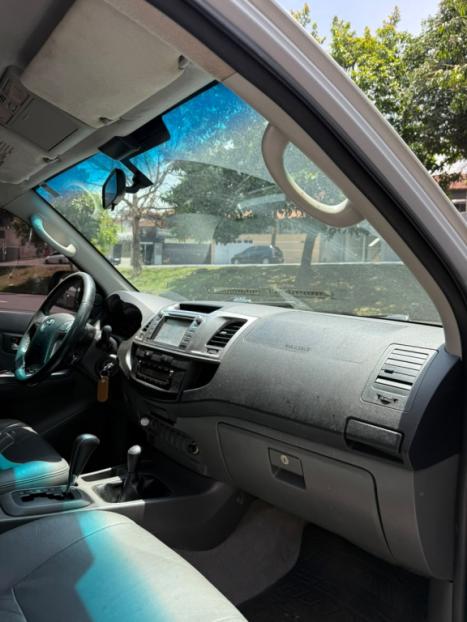 TOYOTA Hilux Caminhonete 3.0 4P 4X4 SRV TURBO DIESEL CABINE DUPLA AUTOMÁTICO, Foto 11