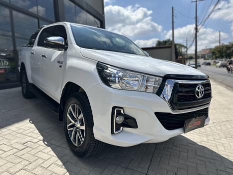 TOYOTA Hilux Caminhonete 2.7 16V 4P SRV FLEX 4X4  CABINE DUPLA AUTOMÁTICO, Foto 2