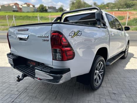 TOYOTA Hilux Caminhonete 2.7 16V 4P SRV FLEX 4X4  CABINE DUPLA AUTOMÁTICO, Foto 6