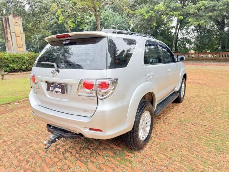 TOYOTA Hilux SW4 2.7 16V 4P SR FLEX AUTOMÁTICO, Foto 9 TOYOTA Hilux SW4 2.7 16V 4P SR FLEX AUTOMÁTICO, Foto 9