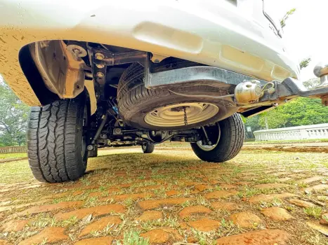 TOYOTA Hilux SW4 2.7 16V 4P SR FLEX AUTOMÁTICO, Foto 16 TOYOTA Hilux SW4 2.7 16V 4P SR FLEX AUTOMÁTICO, Foto 16