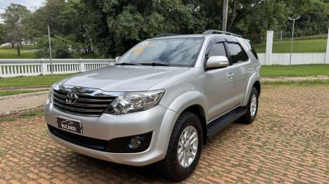 TOYOTA Hilux SW4 2.7 16V 4P SR FLEX AUTOM�TICO, Foto 3