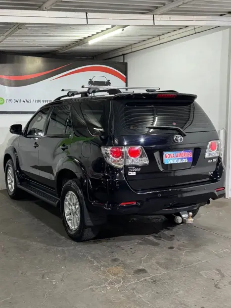 TOYOTA Hilux SW4 2.7 16V 4P FLEX SR 7 LUGARES AUTOMTICO, Foto 4