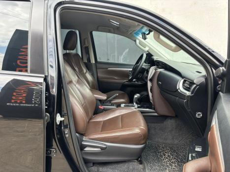 TOYOTA Hilux SW4 2.7 16V 4P SR FLEX AUTOMTICO, Foto 13