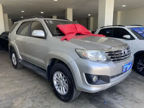 TOYOTA Hilux SW4 2.7 16V 4P FLEX SR 7 LUGARES AUTOMTICO, Foto 1