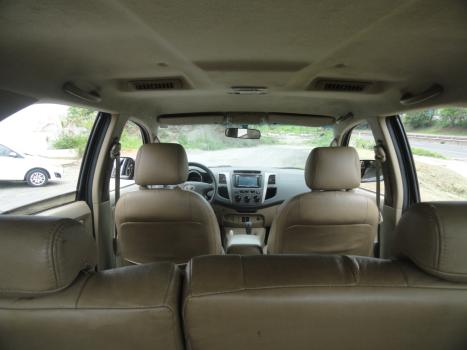 TOYOTA Hilux SW4 2.7 16V 4P FLEX SRV 7 LUGARES AUTOMTICO, Foto 7