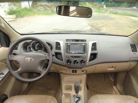 TOYOTA Hilux SW4 2.7 16V 4P FLEX SRV 7 LUGARES AUTOMTICO, Foto 13