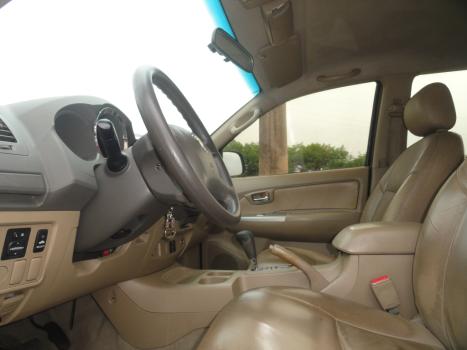 TOYOTA Hilux SW4 2.7 16V 4P FLEX SRV 7 LUGARES AUTOMTICO, Foto 16