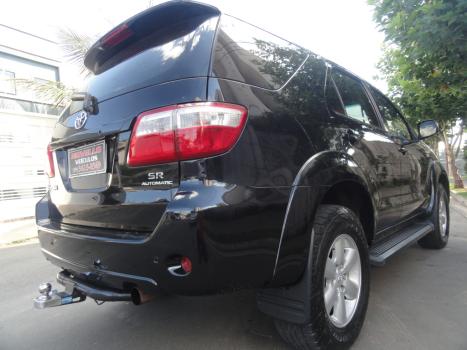 TOYOTA Hilux SW4 2.7 16V 4P FLEX SRV 7 LUGARES AUTOM�TICO, Foto 4