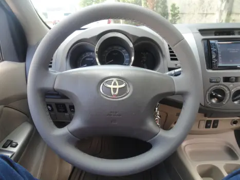 TOYOTA Hilux SW4 2.7 16V 4P FLEX SRV 7 LUGARES AUTOM�TICO, Foto 9