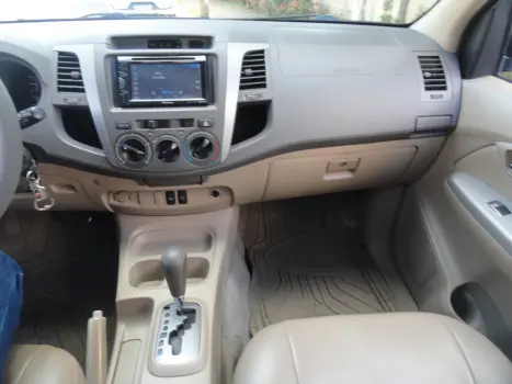 TOYOTA Hilux SW4 2.7 16V 4P FLEX SRV 7 LUGARES AUTOM�TICO, Foto 12