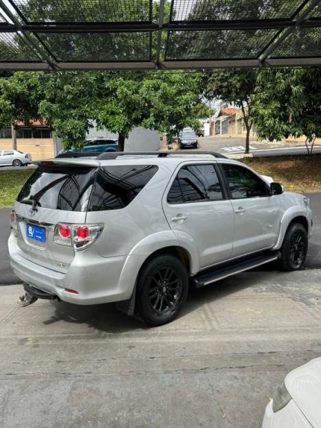 TOYOTA Hilux SW4 2.7 16V 4P SR AUTOM�TICO, Foto 4