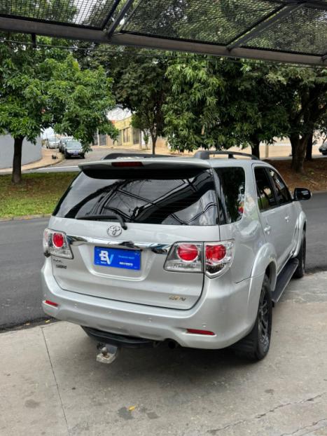 TOYOTA Hilux SW4 2.7 16V 4P SR AUTOM�TICO, Foto 5