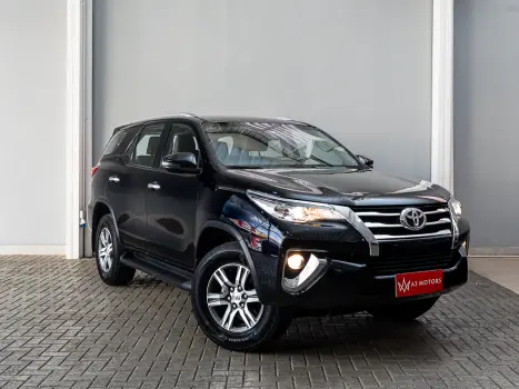 TOYOTA Hilux SW4 2.7 16V 4P FLEX SRV 7 LUGARES AUTOM�TICO, Foto 1