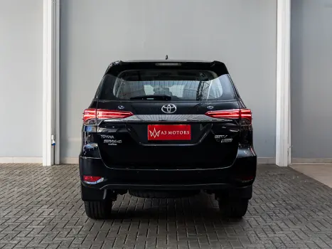 TOYOTA Hilux SW4 2.7 16V 4P FLEX SRV 7 LUGARES AUTOM�TICO, Foto 6