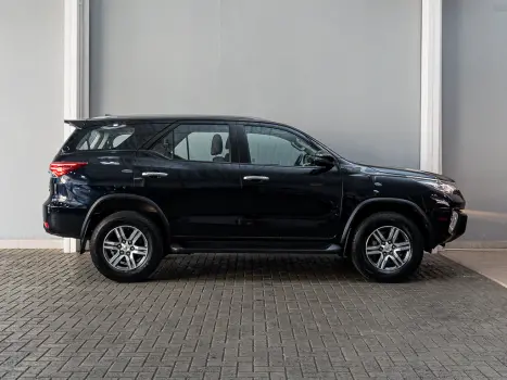 TOYOTA Hilux SW4 2.7 16V 4P FLEX SRV 7 LUGARES AUTOM�TICO, Foto 8