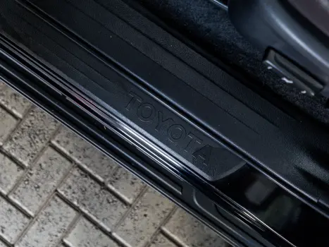 TOYOTA Hilux SW4 2.7 16V 4P FLEX SRV 7 LUGARES AUTOM�TICO, Foto 26