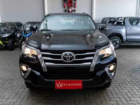 TOYOTA Hilux SW4 2.7 16V 4P FLEX SRV 7 LUGARES AUTOM�TICO, Foto 28