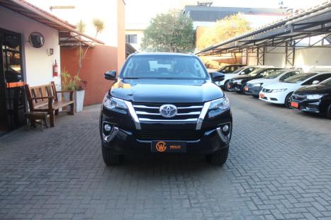 TOYOTA Hilux SW4 2.7 16V 4P FLEX SRV 7 LUGARES AUTOM�TICO, Foto 2