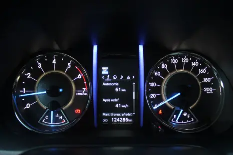 TOYOTA Hilux SW4 2.7 16V 4P FLEX SRV 7 LUGARES AUTOM�TICO, Foto 9