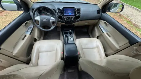 TOYOTA Hilux SW4 2.7 16V 4P SR FLEX AUTOM�TICO, Foto 5