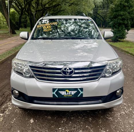 TOYOTA Hilux SW4 2.7 16V 4P SR AUTOM�TICO, Foto 2