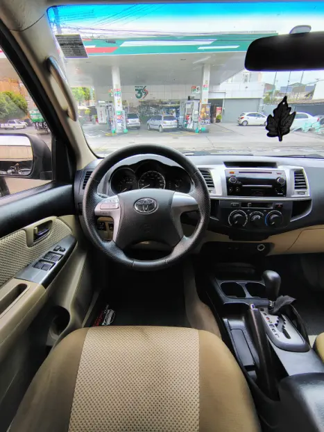 TOYOTA Hilux SW4 2.7 16V 4P FLEX SR 7 LUGARES AUTOM�TICO, Foto 2