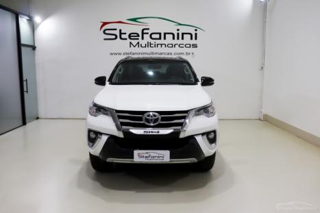TOYOTA Hilux SW4 2.7 16V 4P FLEX SRV 7 LUGARES AUTOM�TICO, Foto 2