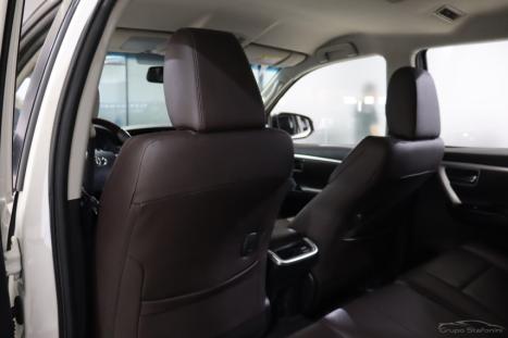 TOYOTA Hilux SW4 2.7 16V 4P FLEX SRV 7 LUGARES AUTOM�TICO, Foto 10