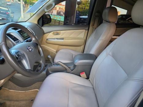 TOYOTA Hilux SW4 2.7 16V 4P FLEX SR 7 LUGARES AUTOM�TICO, Foto 8