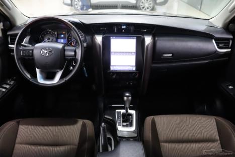 TOYOTA Hilux SW4 2.7 16V 4P SR FLEX AUTOM�TICO, Foto 6