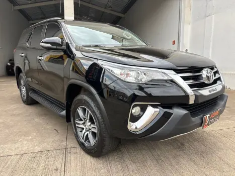 TOYOTA Hilux SW4 2.7 16V 4P SR AUTOM�TICO, Foto 1