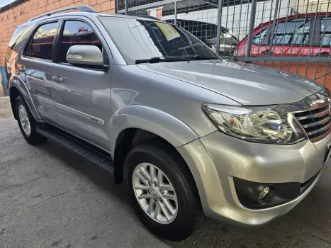 TOYOTA Hilux SW4 2.7 16V 4P SR FLEX AUTOM�TICO, Foto 1