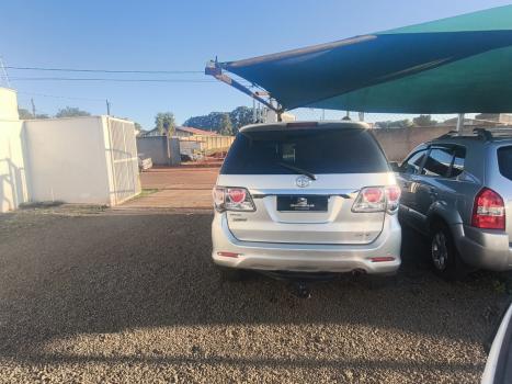 TOYOTA Hilux SW4 2.7 16V 4P FLEX SRV 7 LUGARES AUTOM�TICO, Foto 2