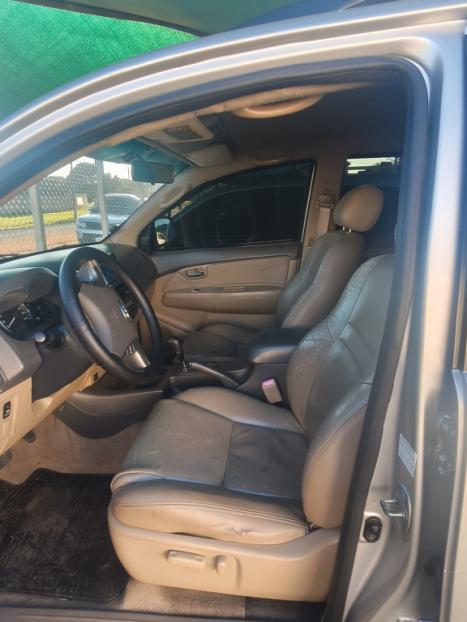 TOYOTA Hilux SW4 2.7 16V 4P FLEX SRV 7 LUGARES AUTOM�TICO, Foto 6