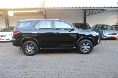 TOYOTA Hilux SW4 2.7 16V 4P FLEX SRV 7 LUGARES AUTOM�TICO, Foto 4