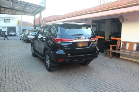 TOYOTA Hilux SW4 2.7 16V 4P FLEX SRV 7 LUGARES AUTOM�TICO, Foto 5