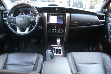 TOYOTA Hilux SW4 2.7 16V 4P FLEX SRV 7 LUGARES AUTOM�TICO, Foto 8