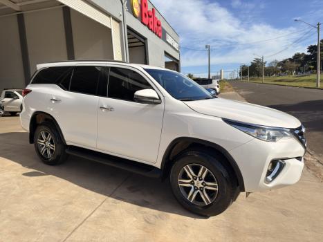 TOYOTA Hilux SW4 2.7 16V 4P FLEX SRV 7 LUGARES AUTOM�TICO, Foto 7