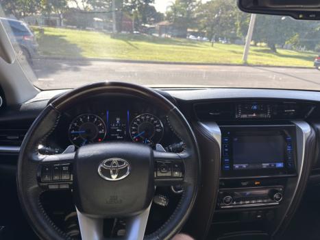 TOYOTA Hilux SW4 2.7 16V 4P FLEX SRV 7 LUGARES AUTOM�TICO, Foto 8