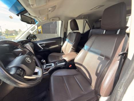 TOYOTA Hilux SW4 2.7 16V 4P FLEX SRV 7 LUGARES AUTOM�TICO, Foto 10