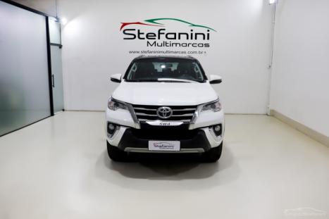 TOYOTA Hilux SW4 2.7 16V 4P FLEX SRV 7 LUGARES AUTOMÁTICO, Foto 2